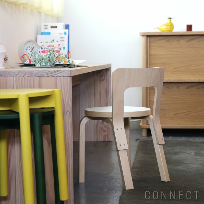【アルテック/artek / GOODS】のN65子ども用チェア/バーチ材・ナチュラルラッカー仕上げ/座面・ホワイトラミネート/ベビーチェア《当店限定山口一郎ポストカード付》 インテリア・キッズ・メンズ・レディースファッション・服の通販 founy(ファニー) https://founy.com/ シンプル Simple, Minimal テーブル Table, Dining Table ベビー Baby, Babywear ホーム・キャンプ・アウトドア・お取り寄せ Home Living / Home & Lifestyle / Camping Gear / Outdoor Camping 家具・インテリア Home Furniture & Interior. Stylish & Functional Living Spaces チェア・椅子 Seating & Chairs スツール・バースツール Stools & Bar Stools |ID: prp329100003115258 ipo3291000000035426575