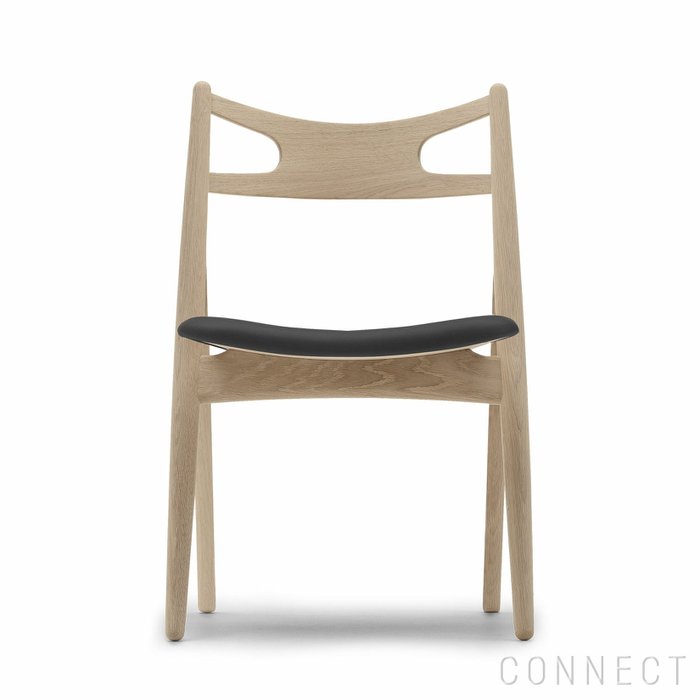 【カール ハンセン&サン/CARL HANSEN & SON / GOODS】のCH29PSAWBUCKCHAIR(ソーバックチェア)/オーク材・ホワイトオイル仕上げ/ブラックレザー(Thor301)/ダイニングチェア インテリア・キッズ・メンズ・レディースファッション・服の通販 founy(ファニー) https://founy.com/ オイル Body Oil シンプル Simple, Minimal フレーム Frame, Outline 人気 Popular, Best Seller ホーム・キャンプ・アウトドア・お取り寄せ Home Living / Home & Lifestyle / Camping Gear / Outdoor Camping 家具・インテリア Home Furniture & Interior. Stylish & Functional Living Spaces チェア・椅子 Seating & Chairs ダイニングチェア・木製チェア Dining Chairs |ID: prp329100003115340 ipo3291000000036228925
