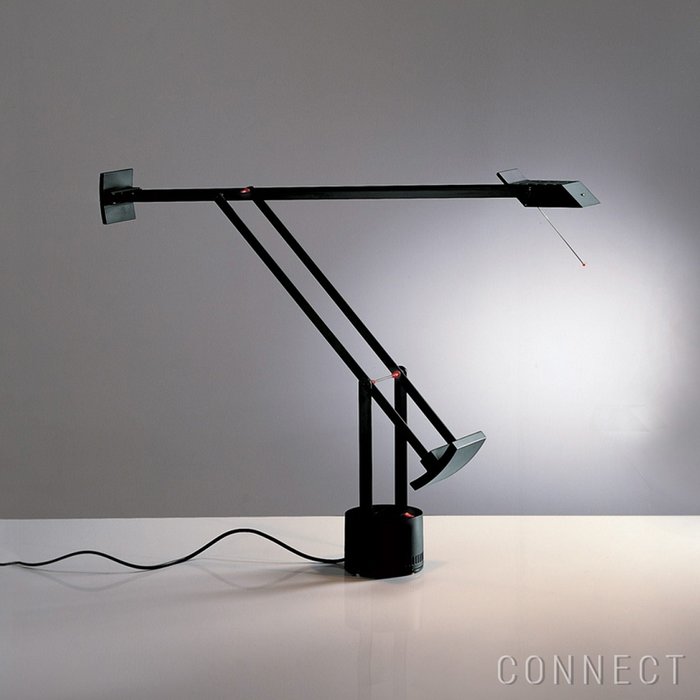 【アルテミデ/Artemide / GOODS】のArtemide(アルテミデ)/Tizio35(ティチオ35)/ブラック/テーブルランプ インテリア・キッズ・メンズ・レディースファッション・服の通販 founy(ファニー) https://founy.com/ スタンド Stand Collar, Upright Stand テーブル Table, Dining Table ニューヨーク New York, NYC Style フォルム Silhouette, Form 人気 Popular, Best Seller ホーム・キャンプ・アウトドア・お取り寄せ Home Living / Home & Lifestyle / Camping Gear / Outdoor Camping 家具・インテリア Home Furniture & Interior. Stylish & Functional Living Spaces ライト・照明 Lamps & Lighting Fixtures |ID: prp329100003496094 ipo3291000000035454147