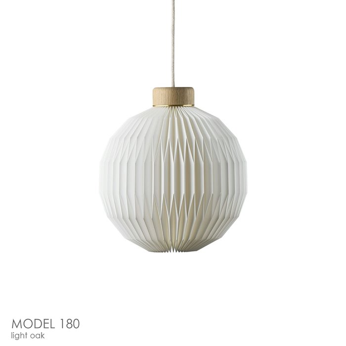 【レ クリント/LE KLINT / GOODS】のMODEL180(モデル)/全2色/φ330mm/ペンダントライト インテリア・キッズ・メンズ・レディースファッション・服の通販 founy(ファニー) https://founy.com/ ホーム・キャンプ・アウトドア・お取り寄せ Home Living / Home & Lifestyle / Camping Gear / Outdoor Camping 家具・インテリア Home Furniture & Interior. Stylish & Functional Living Spaces ライト・照明 Lamps & Lighting Fixtures ペンダントライト・吊り下げ照明 Pendant Light / Hanging Light Fixture |ID: prp329100003951988 ipo3291000000035406430