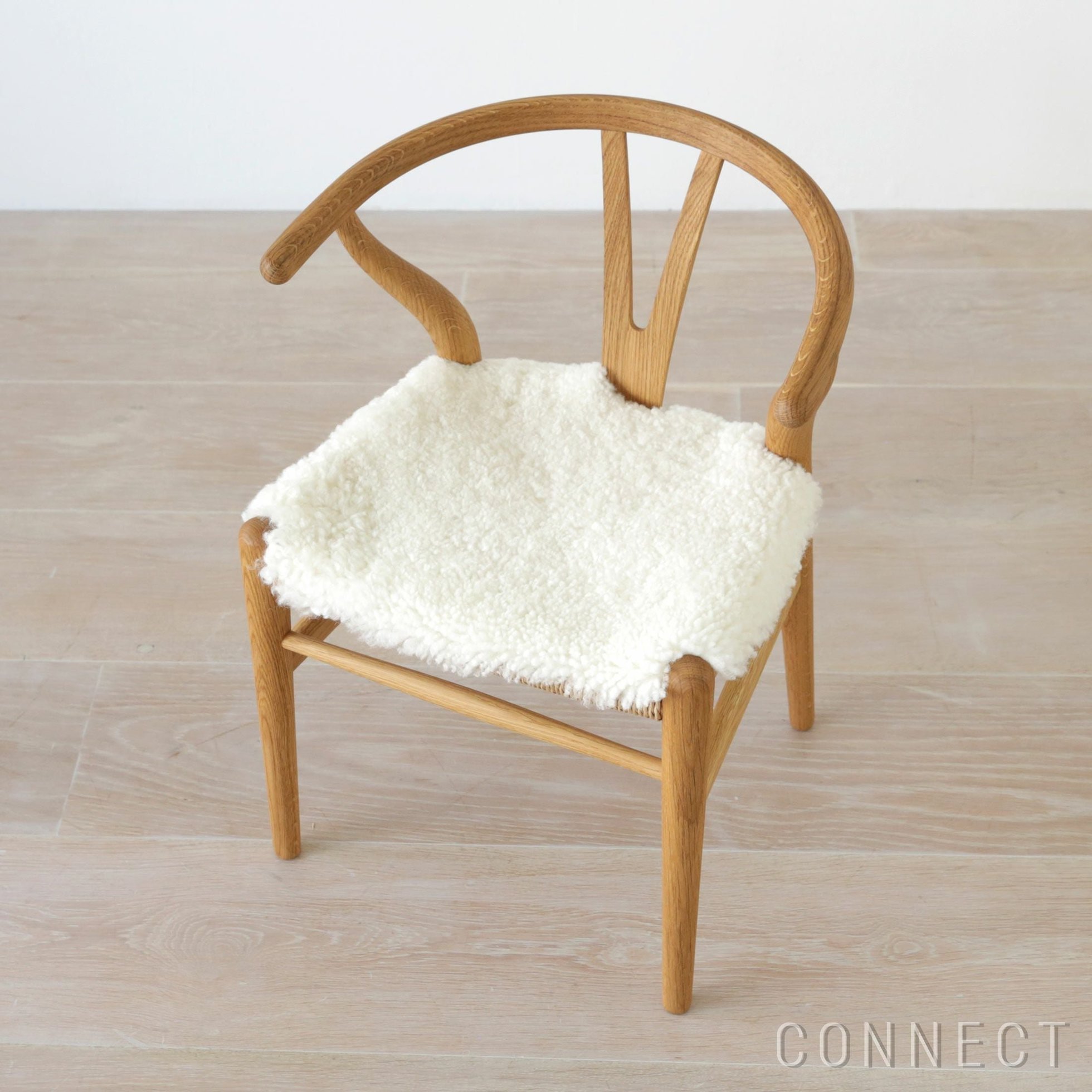【カール ハンセン&サン/CARL HANSEN & SON / GOODS】のCUCH24ChildrenCushion/チルドレン・YチェアMini(ミニ)専用クッション/ラムスキン 人気、トレンドファッション・服の通販 founy(ファニー) 　クッション　Cushion, Throw Pillow　ホーム・キャンプ・アウトドア・お取り寄せ　Home Living / Home & Lifestyle / Camping Gear / Outdoor Camping　家具・インテリア　Home Furniture & Interior. Stylish & Functional Living Spaces　その他 インテリア雑貨、家具　Home Decor & Furniture Extras　 other-1|ID: prp329100004047728 ipo3291000000035407058
