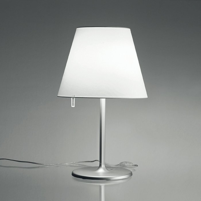 【アルテミデ/Artemide / GOODS】のArtemide(アルテミデ)/MelampoTable(メランポテーブル)/シルバー/テーブルランプ インテリア・キッズ・メンズ・レディースファッション・服の通販 founy(ファニー) https://founy.com/ クラシック Classic, Timeless Style シルバー Silver, Metallic Silver スタンド Stand Collar, Upright Stand テーブル Table, Dining Table フォルム Silhouette, Form ホーム・キャンプ・アウトドア・お取り寄せ Home Living / Home & Lifestyle / Camping Gear / Outdoor Camping 家具・インテリア Home Furniture & Interior. Stylish & Functional Living Spaces ライト・照明 Lamps & Lighting Fixtures フロアランプ・スタンドライト Floor Lamp / Standing Lamp |ID: prp329100004072052 ipo3291000000035408301