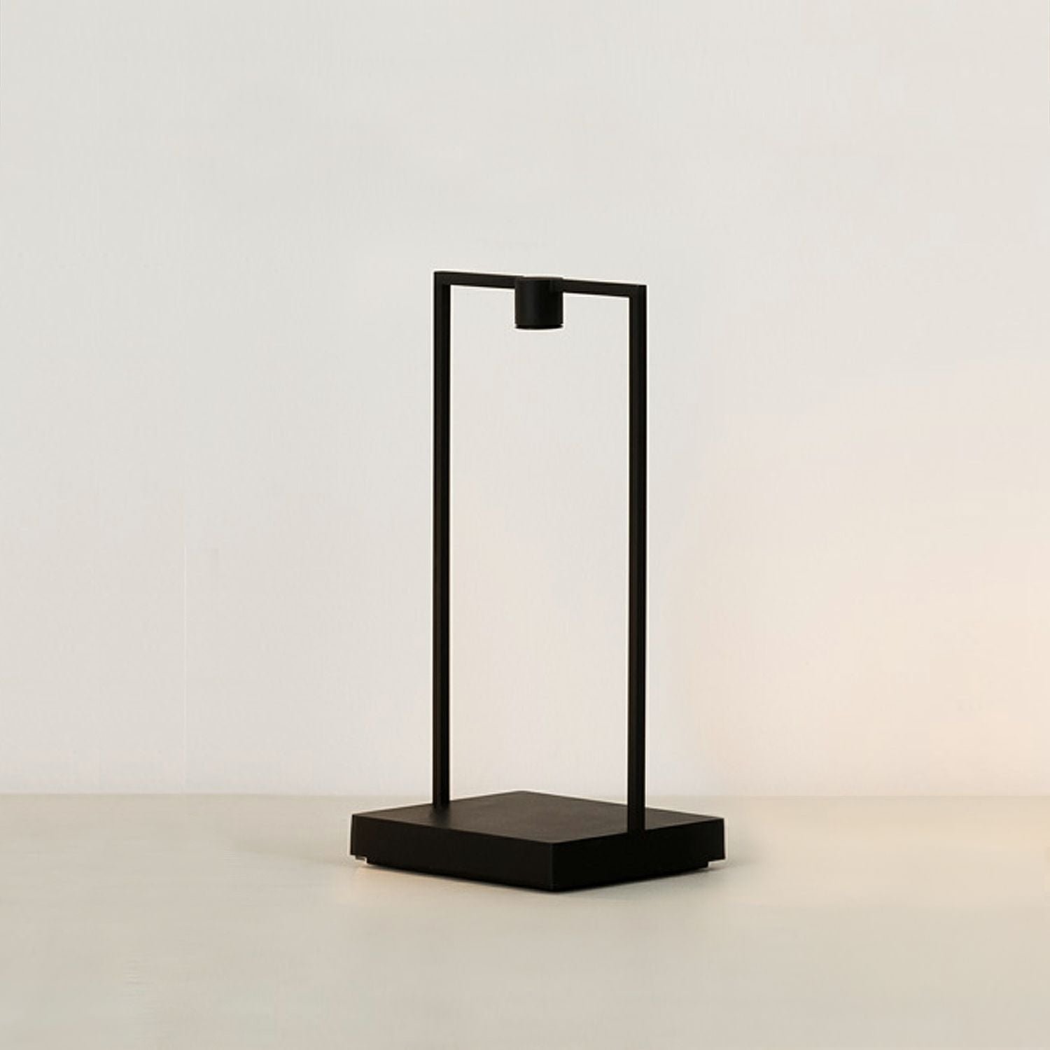 【アルテミデ/Artemide / GOODS】のArtemide(アルテミデ)/Curiosity36(キュリオシティ36)/テーブルランプ 人気、トレンドファッション・服の通販 founy(ファニー) エレガント 上品 Elegant テーブル Table, Dining Table ホーム・キャンプ・アウトドア・お取り寄せ Home Living / Home & Lifestyle / Camping Gear / Outdoor Camping 家具・インテリア Home Furniture & Interior. Stylish & Functional Living Spaces ライト・照明 Lamps & Lighting Fixtures other-1|ID: prp329100004072057 ipo3291000000035406455