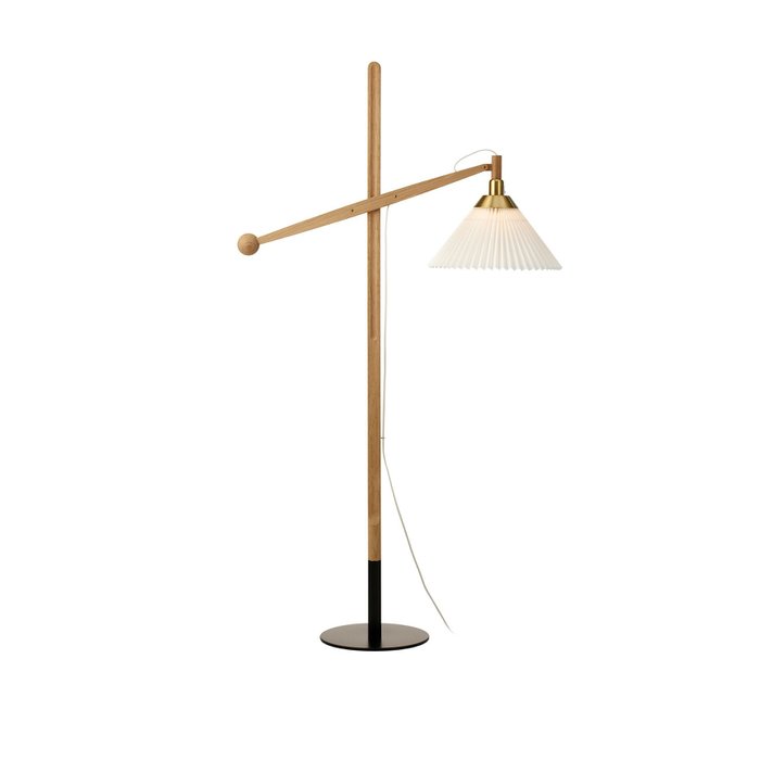 【レ クリント/LE KLINT / GOODS】のMODEL325(モデル)/オーク/フロアランプ インテリア・キッズ・メンズ・レディースファッション・服の通販 founy(ファニー) https://founy.com/ ホーム・キャンプ・アウトドア・お取り寄せ Home Living / Home & Lifestyle / Camping Gear / Outdoor Camping 家具・インテリア Home Furniture & Interior. Stylish & Functional Living Spaces ライト・照明 Lamps & Lighting Fixtures |ID: prp329100004194393 ipo3291000000035453901