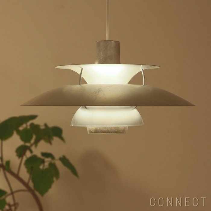 【ルイスポールセン/Louis Poulsen / GOODS】のPH5Retake(リテイク)/ペンダントライト インテリア・キッズ・メンズ・レディースファッション・服の通販 founy(ファニー) https://founy.com/ ホーム・キャンプ・アウトドア・お取り寄せ Home Living / Home & Lifestyle / Camping Gear / Outdoor Camping 家具・インテリア Home Furniture & Interior. Stylish & Functional Living Spaces ライト・照明 Lamps & Lighting Fixtures ペンダントライト・吊り下げ照明 Pendant Light / Hanging Light Fixture |ID: prp329100004328702 ipo3291000000035406466