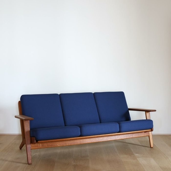 【その他のブランド/Other】のHansJ.Wegner(ハンスJ.ウェグナー)/GE290ソファ3シーター(vd2111-38)* インテリア・キッズ・メンズ・レディースファッション・服の通販 founy(ファニー) https://founy.com/ ヴィンテージ Vintage Style クッション Cushion, Throw Pillow シンプル Simple, Minimal ドット Polka Dot, Dot Pattern リラックス Relax, Relaxed Fit ホーム・キャンプ・アウトドア・お取り寄せ Home Living / Home & Lifestyle / Camping Gear / Outdoor Camping 家具・インテリア Home Furniture & Interior. Stylish & Functional Living Spaces その他 インテリア雑貨、家具 Home Decor & Furniture Extras |ID: prp329100004393568 ipo3291000000030719398