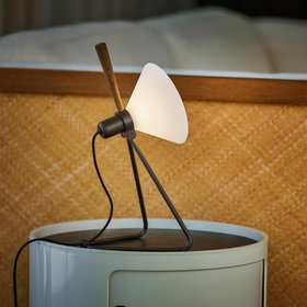 【レ クリント/LE KLINT / GOODS】のSPOT(スポット)/全4色/テーブルランプ/ウォールランプ 人気、トレンドファッション・服の通販 founy(ファニー) シンプル Simple, Minimal テーブル Table, Dining Table ホーム・キャンプ・アウトドア・お取り寄せ Home Living / Home & Lifestyle / Camping Gear / Outdoor Camping 家具・インテリア Home Furniture & Interior. Stylish & Functional Living Spaces ライト・照明 Lamps & Lighting Fixtures |ID:prp329100004587687