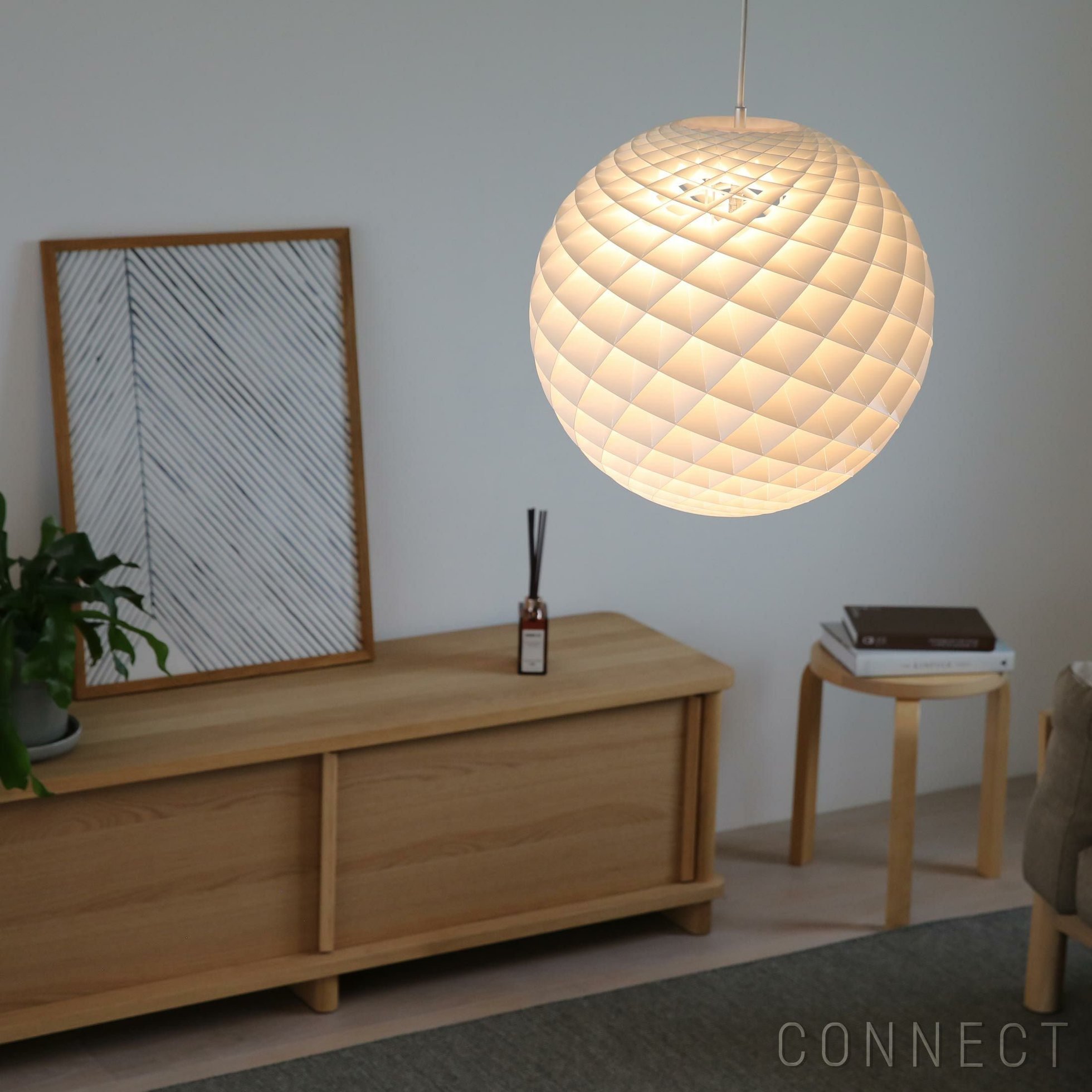 【ルイスポールセン/Louis Poulsen / GOODS】のPatera(パテラ)450/E26 人気、トレンドファッション・服の通販 founy(ファニー) 　おすすめ　Recommended / Our Picks　テーブル　Table, Dining Table　バランス　Balance, Style Balance　ホーム・キャンプ・アウトドア・お取り寄せ　Home Living / Home & Lifestyle / Camping Gear / Outdoor Camping　家具・インテリア　Home Furniture & Interior. Stylish & Functional Living Spaces　テーブル　Dining, Coffee & Side Tables　ダイニングテーブル・食卓テーブル　Dining Tables　ホーム・キャンプ・アウトドア・お取り寄せ　Home Living / Home & Lifestyle / Camping Gear / Outdoor Camping　家具・インテリア　Home Furniture & Interior. Stylish & Functional Living Spaces　ライト・照明　Lamps & Lighting Fixtures　ペンダントライト・吊り下げ照明　Pendant Light / Hanging Light Fixture　 other-1|ID: prp329100004622271 ipo3291000000035427655