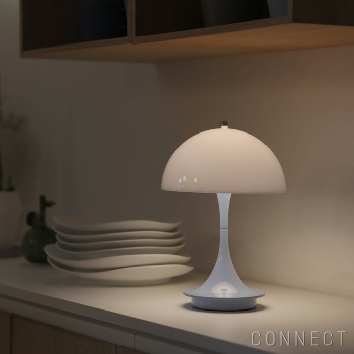 【ルイスポールセン/Louis Poulsen / GOODS】のPanthella160PortableV3(パンテラ160ポータブル)/オパール/全2色/テーブルランプ インテリア・キッズ・メンズ・レディースファッション・服の通販 founy(ファニー) https://founy.com/ クラシック Classic, Timeless Style コラボ Collaboration, Collab テーブル Table, Dining Table ホーム・キャンプ・アウトドア・お取り寄せ Home Living / Home & Lifestyle / Camping Gear / Outdoor Camping 家具・インテリア Home Furniture & Interior. Stylish & Functional Living Spaces ライト・照明 Lamps & Lighting Fixtures |ID: prp329100004697135 ipo3291000000035407693