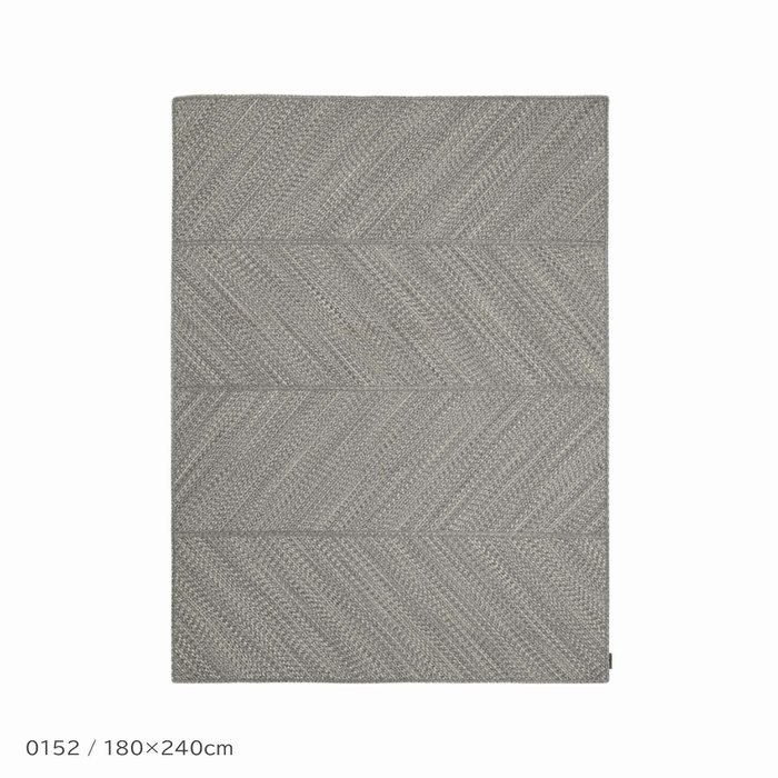 【クヴァドラ/Kvadrat / GOODS】のCordeChevron(コルドシェヴロン)/20146(180cm×240cm)/ラグ《滑り止めプレゼント》 インテリア・キッズ・メンズ・レディースファッション・服の通販 founy(ファニー) https://founy.com/ クラシック Classic, Timeless Style グラデーション Gradient, Ombre 手描き Hand-Drawn, Illustrated パターン Pattern, Design Print フランス France, French モダン Modern, Contemporary リバーシブル Reversible, Two-Sided ホーム・キャンプ・アウトドア・お取り寄せ Home Living / Home & Lifestyle / Camping Gear / Outdoor Camping 家具・インテリア Home Furniture & Interior. Stylish & Functional Living Spaces その他 インテリア雑貨、家具 Home Decor & Furniture Extras |ID: prp329100004725372 ipo3291000000035452971