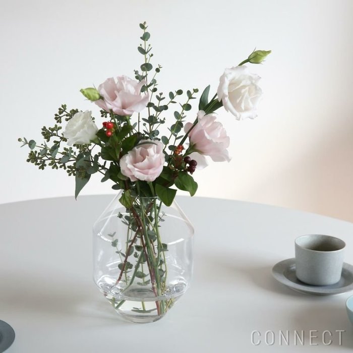 【フレデリシア/FREDERICIA / GOODS】のHydroGlassVases(ハイドログラスヴェイス)/Model8208/フラワーベース/H20cm インテリア・キッズ・メンズ・レディースファッション・服の通販 founy(ファニー) https://founy.com/ ガラス Glass, Glassware クリスタル Crystal, Swarovski コレクション Collection, Seasonal Line シンプル Simple, Minimal フォルム Silhouette, Form フラワー Flower, Floral モダン Modern, Contemporary ホーム・キャンプ・アウトドア・お取り寄せ Home Living / Home & Lifestyle / Camping Gear / Outdoor Camping 家具・インテリア Home Furniture & Interior. Stylish & Functional Living Spaces その他 インテリア雑貨、家具 Home Decor & Furniture Extras |ID: prp329100004725389 ipo3291000000034145610