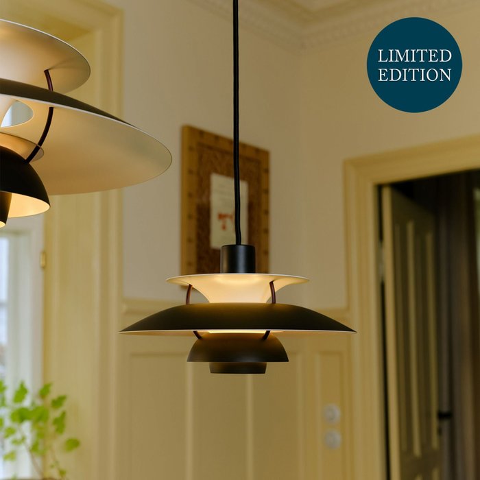 【ルイスポールセン/Louis Poulsen / GOODS】のPH5MiniBlackEdition2025(ブラック・エディション)/ペンダントライト インテリア・キッズ・メンズ・レディースファッション・服の通販 founy(ファニー) https://founy.com/ クール Cool, Chic ホーム・キャンプ・アウトドア・お取り寄せ Home Living / Home & Lifestyle / Camping Gear / Outdoor Camping 家具・インテリア Home Furniture & Interior. Stylish & Functional Living Spaces ライト・照明 Lamps & Lighting Fixtures ペンダントライト・吊り下げ照明 Pendant Light / Hanging Light Fixture |ID: prp329100004822665 ipo3291000000036229164