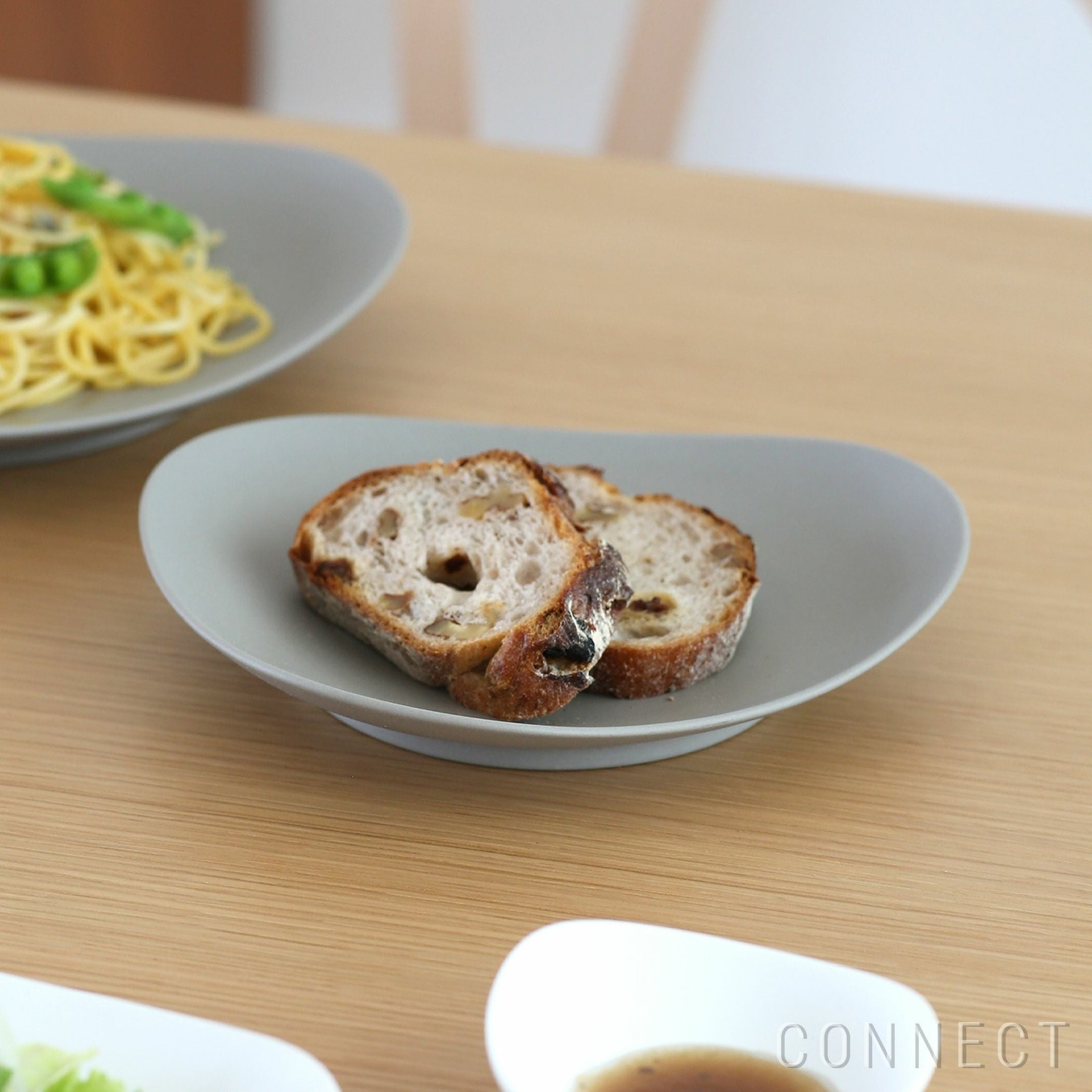 【イイホシユミコさんの器/yumiko iihoshi porcelain / GOODS】のyumikoiihoshiporcelain(イイホシユミコ)/SHIONARI(シオナリ)/plate(プレート)19.5cm/グレー 人気、トレンドファッション・服の通販 founy(ファニー) 　コレクション　Collection, Seasonal Line　テーブル　Table, Dining Table　プレート　Plate, Dish　ホーム・キャンプ・アウトドア・お取り寄せ　Home Living / Home & Lifestyle / Camping Gear / Outdoor Camping　キッチン・ダイニング　Kitchen & Dining Essentials. Stylish & Functional Tableware　キッチン家電・キッチン用品　Kitchen Appliances & Tools　 other-1|ID: prp329100004863380 ipo3291000000036157044