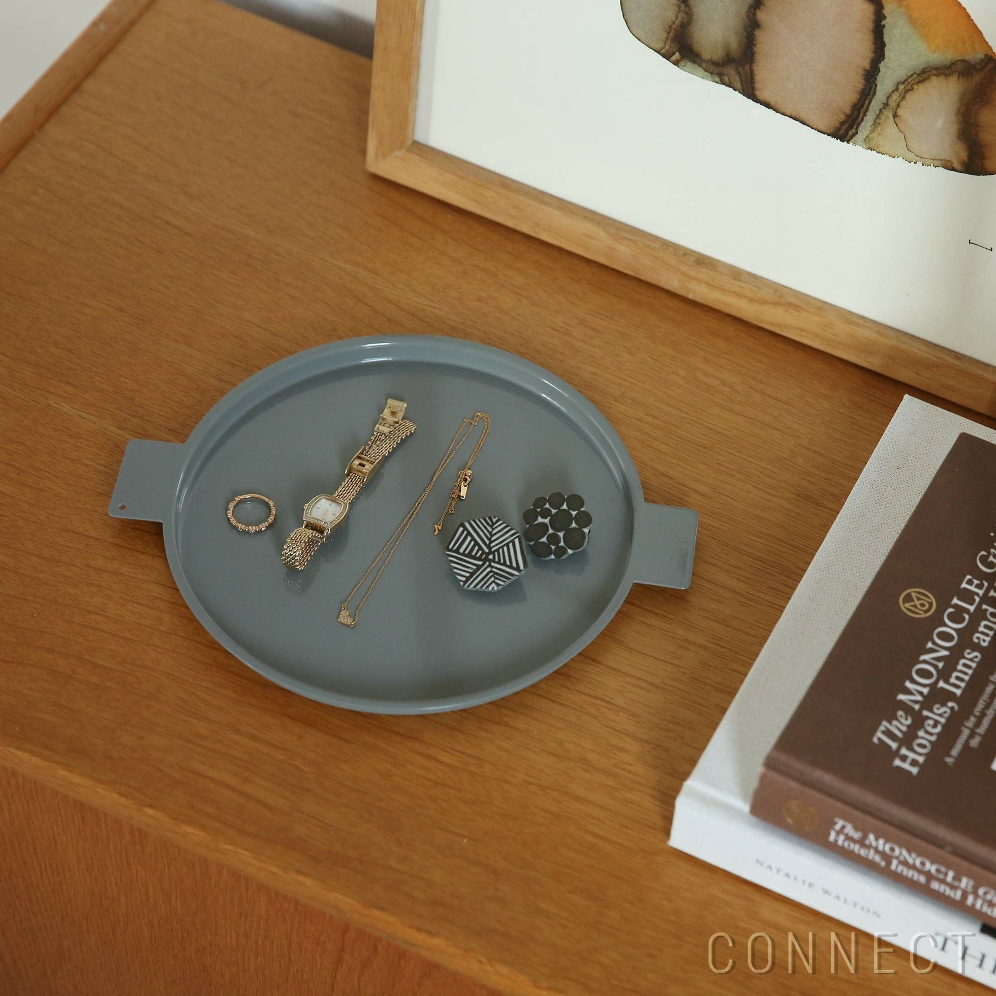 【イイホシユミコさんの器/yumiko iihoshi porcelain / GOODS】のyumikoiihoshiporcelain(イイホシユミコ)/'Colored'aluminumtray(カラードアルミニウムトレイ)/ラウンド(L) 人気、トレンドファッション・服の通販 founy(ファニー) 　おすすめ　Recommended / Our Picks　アクセサリー　Fashion Accessories　コーティング　Coating, Coated Finish　ラウンド　Round, Round Neck　ホーム・キャンプ・アウトドア・お取り寄せ　Home Living / Home & Lifestyle / Camping Gear / Outdoor Camping　キッチン・ダイニング　Kitchen & Dining Essentials. Stylish & Functional Tableware　キッチン収納　Kitchen Storage　 other-1|ID: prp329100004863395 ipo3291000000036157165