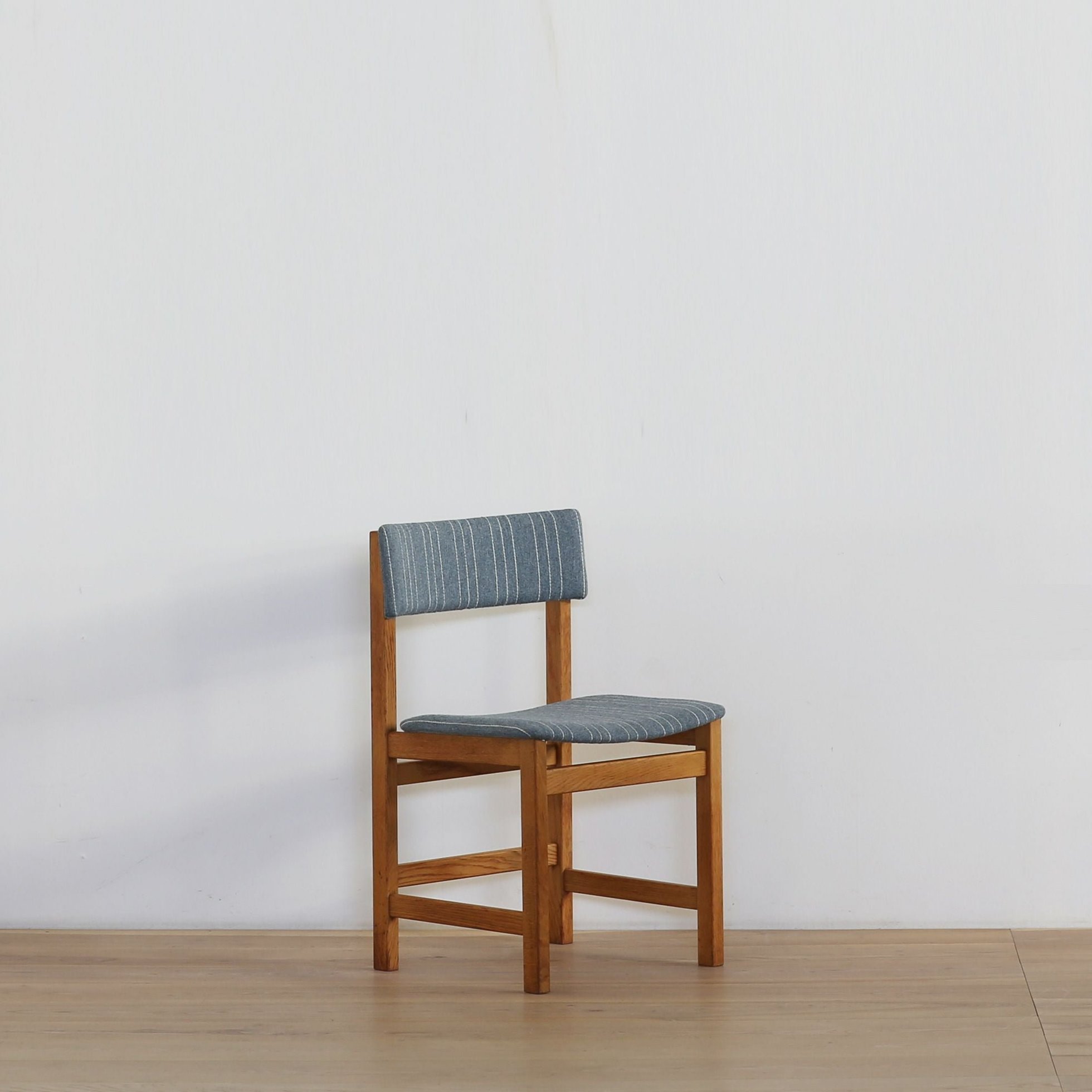 【その他のブランド/Other】のダイニングチェア(vd1901-211)* 人気、トレンドファッション・服の通販 founy(ファニー) 　シンプル　Simple, Minimal　ストライプ　Stripe, Striped Pattern　ヴィンテージ　Vintage Style　ホーム・キャンプ・アウトドア・お取り寄せ　Home Living / Home & Lifestyle / Camping Gear / Outdoor Camping　家具・インテリア　Home Furniture & Interior. Stylish & Functional Living Spaces　チェア・椅子　Seating & Chairs　ダイニングチェア・木製チェア　Dining Chairs　 other-1|ID: prp329100004864546 ipo3291000000036203957