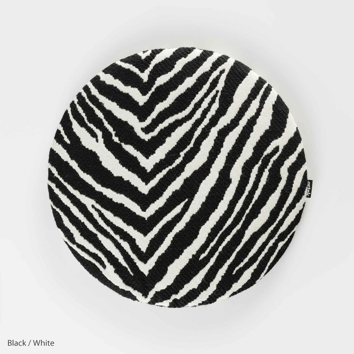 【アルテック/artek / GOODS】のZEBRASEATCUSHION(ゼブラシートクッション)/ブラック・ホワイト/チェアパッド インテリア・キッズ・メンズ・レディースファッション・服の通販 founy(ファウニー) https://founy.com/ クッション Cushion, Throw Pillow ホーム・キャンプ・アウトドア・お取り寄せ Home Living / Home & Lifestyle / Camping Gear / Outdoor Camping 家具・インテリア Home Furniture & Interior. Stylish & Functional Living Spaces チェア・椅子 Seating & Chairs スツール・バースツール Stools & Bar Stools ホーム・キャンプ・アウトドア・お取り寄せ Home Living / Home & Lifestyle / Camping Gear / Outdoor Camping 家具・インテリア Home Furniture & Interior. Stylish & Functional Living Spaces チェア・椅子 Seating & Chairs ダイニングベンチ・玄関ベンチ Bench & Dining Benches |ID: prp329100004965491 ipo3291000000037254455