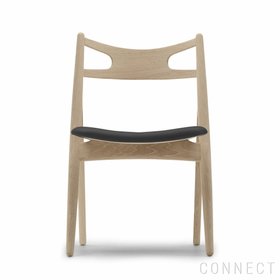 【カール ハンセン&サン/CARL HANSEN & SON / GOODS】のCH29PSAWBUCKCHAIR(ソーバックチェア)/オーク材・ホワイトオイル仕上げ/ブラックレザー(Thor301)/ダイニングチェア 大人の最旬トレンドファッション＆コーディネート founy(ファウニー) オイル Body Oil シンプル Simple, Minimal フレーム Frame, Outline 人気 Popular, Best Seller ホーム・キャンプ・アウトドア・お取り寄せ Home Living / Home & Lifestyle / Camping Gear / Outdoor Camping 家具・インテリア Home Furniture & Interior. Stylish & Functional Living Spaces チェア・椅子 Seating & Chairs ダイニングチェア・木製チェア Dining Chairs |ID:prp329100004965756