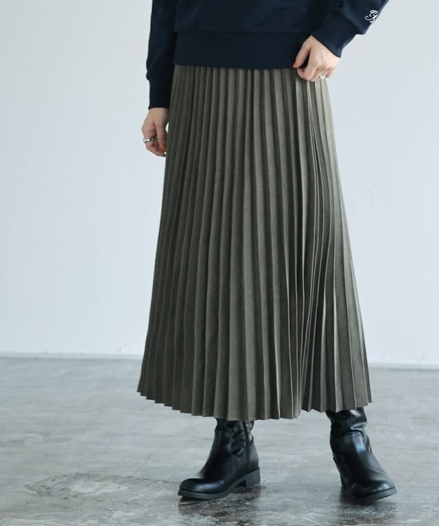 【ピエロ/Pierrot】のスエードタッチロングプリーツスカート インテリア・キッズ・メンズ・レディースファッション・服の通販 founy(ファニー) 　ファッション　Fashion　レディースファッション　WOMEN　スカート　Skirt　プリーツスカート　Pleated Skirts　フェイクスエード　Faux Suede　フェミニン　Feminine　フレア　Flare　プチプライス・低価格　Affordable　プリーツ　Pleats　ロング　Long　エレガント 上品　Elegant　再入荷　Restock/Back In Stock/Re Arrival　グレイッシュカーキ|ID: prp329100001119415 ipo3291000000028166040