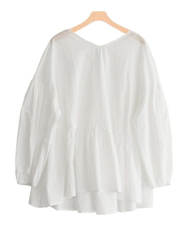 【ピエロ/Pierrot】のギャザー切替ボリュームスリーブブラウス インテリア・キッズ・メンズ・レディースファッション・服の通販 founy(ファニー) 　ファッション　Fashion　レディースファッション　Fashion for Women　トップス・カットソー　Cut & Sew Tops　シャツ・ブラウス・オフィスカジュアル　Elegant Blouses & Button-Ups　ボリューム袖・フリルスリーブブラウス　Voluminous & Ruffle Sleeves / Puffy Sleeve Tops　ギャザー　Gathered, Ruffled　プチプライス・低価格　Affordable / Budget Price　切替　Switching, Contrast Panel　オフホワイト|ID: prp329100001119937 ipo3291000000036069347