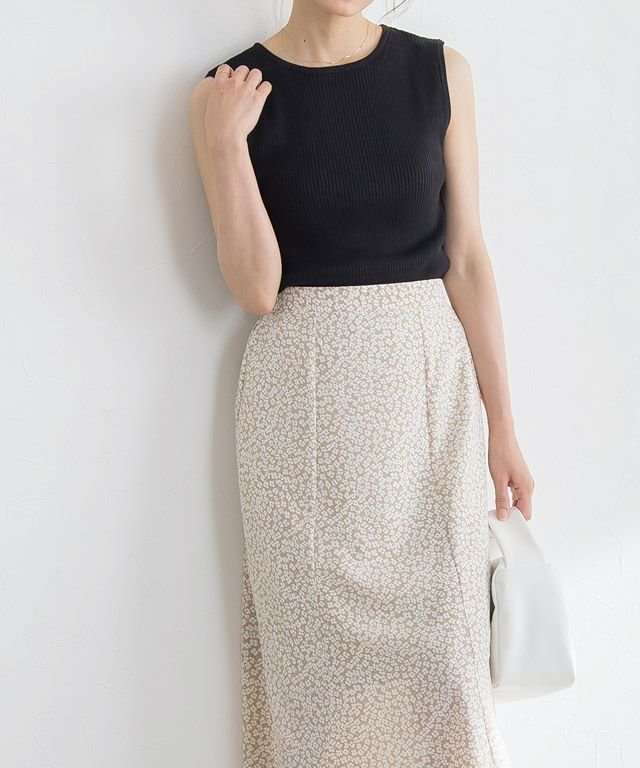 【ピエロ/Pierrot】の【アウトレットSALE!】ウォッシャブルノースリーブリブニット 人気、トレンドファッション・服の通販 founy(ファニー) 　ファッション　Fashion　レディースファッション　Fashion for Women　トップス・カットソー　Cut & Sew Tops　ニット　Knit Tops & Sweaters　キャミソール&ノースリーブ　Camisoles & Sleeveless Tops　アウトレット　Outlet / Clearance　インナー　Innerwear　シンプル　Simple, Minimal　ジャケット　Jacket, Outerwear　フィット　Fit, Slim Fit　プチプライス・低価格　Affordable / Budget Price　ボトム　Bottoms, Lower Wear　リラックス　Relax, Relaxed Fit　エレガント 上品　Elegant　 other-1|ID: prp329100001688552 ipo3291000000036069833