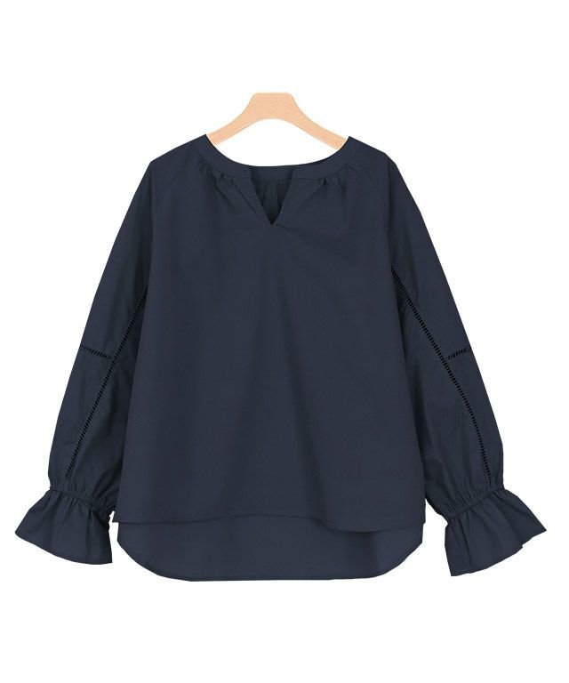 【ピエロ/Pierrot】のハシゴレースキーネックブラウス インテリア・キッズ・メンズ・レディースファッション・服の通販 founy(ファニー) https://founy.com/ ファッション Fashion レディースファッション Fashion for Women トップス・カットソー Cut & Sew Tops シャツ・ブラウス・オフィスカジュアル Elegant Blouses & Button-Ups スリーブ Sleeve, Long Sleeve / Short Sleeve プチプライス・低価格 Affordable / Budget Price |ID: prp329100002298496 ipo3291000000031864855