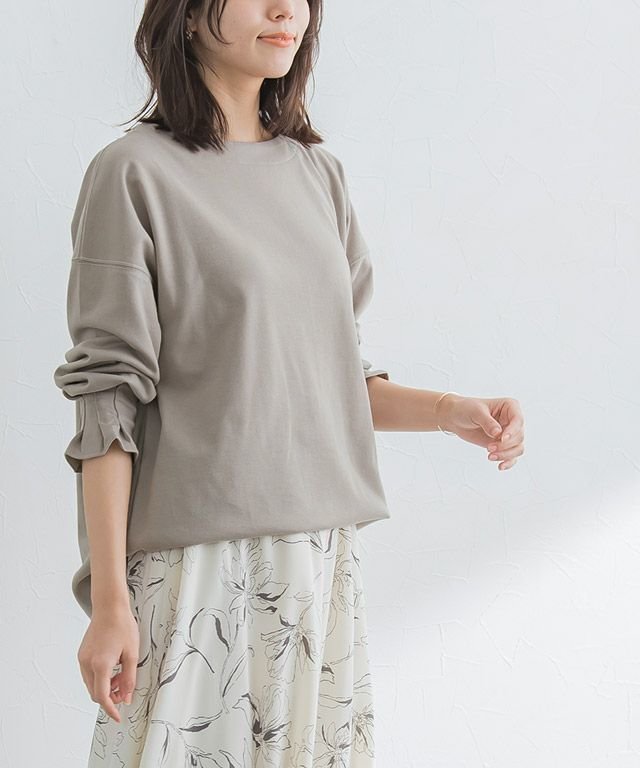 【ピエロ/Pierrot】のタックスリーブポンチチュニック インテリア・キッズ・メンズ・レディースファッション・服の通販 founy(ファニー) 　ファッション　Fashion　レディースファッション　Ladies' Fashion Online　トップス・カットソー　Tops/Tshirt　アクセサリー　Accessories　シンプル　Simple　スリット　Slit　チュニック　Tunic　テーパード　Tapered　フリル　Frills　プチプライス・低価格　Affordable　グレージュ|ID: prp329100002617763 ipo3291000000032637867