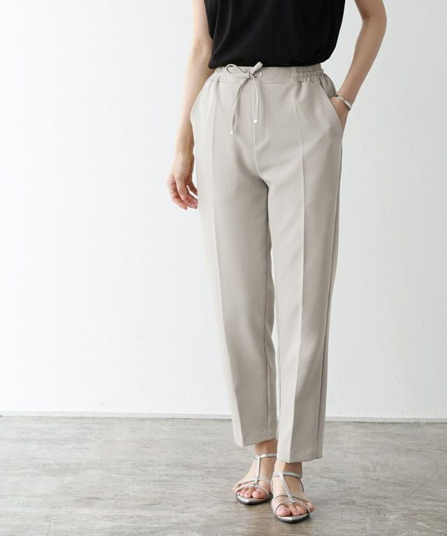 【ピエロ/Pierrot】のストレッチテーパードイージーパンツ インテリア・キッズ・メンズ・レディースファッション・服の通販 founy(ファニー) ファッション Fashion レディースファッション Fashion for Women パンツ Pants & Trousers ギャザー Gathered, Ruffled シルバー Silver, Metallic Silver ストレッチ Stretch, Stretchy Fabric センター Center, Center Line フロント Front, Front Design プチプライス・低価格 Affordable / Budget Price エレガント 上品 Elegant ビジネス 仕事 通勤 Business / Work / Commuting 167cm / ライトグレー / M|ID: prp329100002648583 ipo3291000000035996063
