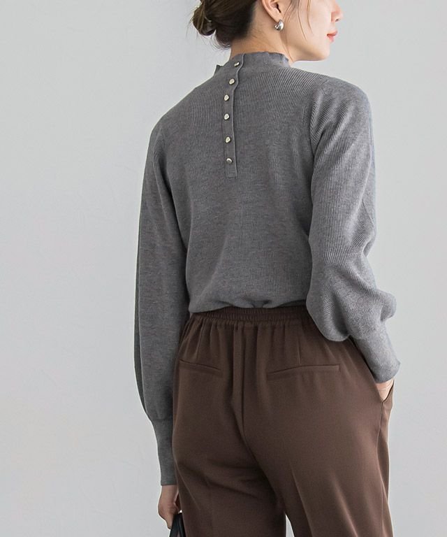【ピエロ/Pierrot】のゴールドボタンパフスリーブニット インテリア・キッズ・メンズ・レディースファッション・服の通販 founy(ファニー) 　ファッション　Fashion　レディースファッション　Fashion for Women　トップス・カットソー　Cut & Sew Tops　ニット　Knit Tops & Sweaters　送料無料　Free Shipping　インナー　Innerwear　スリーブ　Sleeve, Long Sleeve / Short Sleeve　プチプライス・低価格　Affordable / Budget Price　ベスト　Vest, Waistcoat　エレガント 上品　Elegant　165cm / 杢グレー / M|ID: prp329100002800635 ipo3291000000033578758