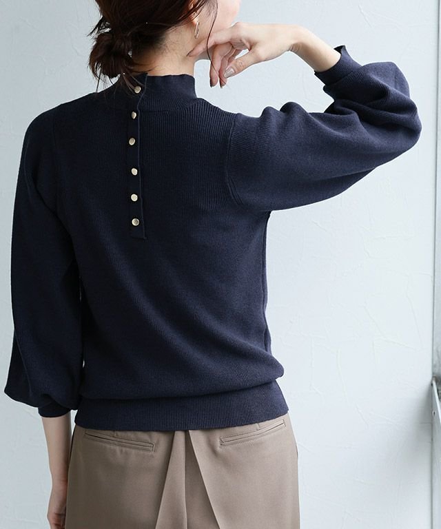 【ピエロ/Pierrot】のゴールドボタンパフスリーブニット インテリア・キッズ・メンズ・レディースファッション・服の通販 founy(ファニー) https://founy.com/ ファッション Fashion レディースファッション Fashion for Women トップス・カットソー Cut & Sew Tops ニット Knit Tops & Sweaters インナー Innerwear スリーブ Sleeve, Long Sleeve / Short Sleeve プチプライス・低価格 Affordable / Budget Price ベスト Vest, Waistcoat エレガント 上品 Elegant |ID: prp329100002800635 ipo3291000000034378443