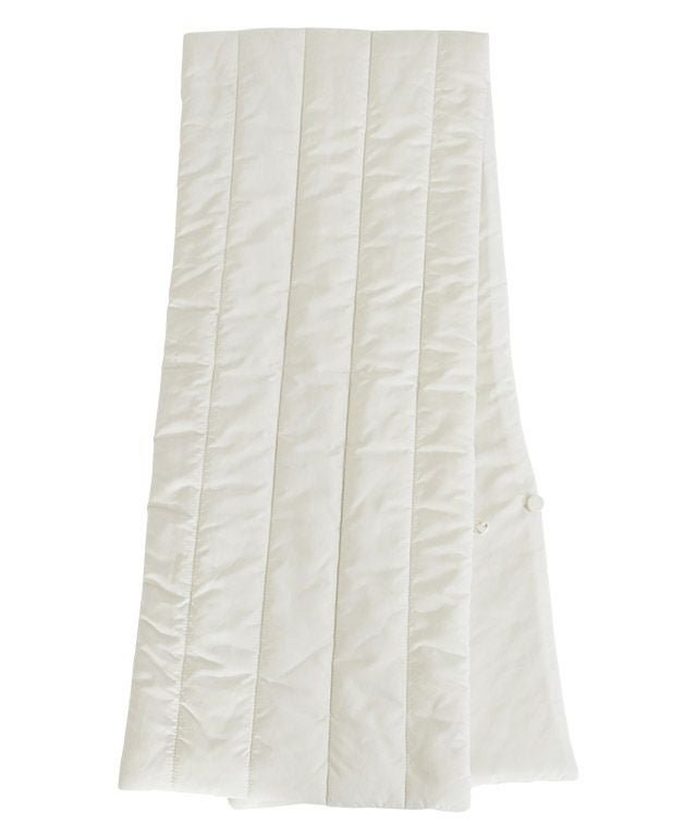 【ピエロ/Pierrot】のキルティングマフラー インテリア・キッズ・メンズ・レディースファッション・服の通販 founy(ファニー) ファッション Fashion レディースファッション Fashion for Women マフラー・スヌード / 冬小物の定番 Scarves & Mufflers キルティング Quilted, Quilting シンプル Simple, Minimal ストール Stole, Wrap トレンド Trend, Trending Now プチプライス・低価格 Affordable / Budget Price マフラー Scarf, Muffler リバーシブル Reversible, Two-Sided エレガント 上品 Elegant 冬 Winter / This Winter 秋 Autumn アイボリー|ID: prp329100002812436 ipo3291000000036044812