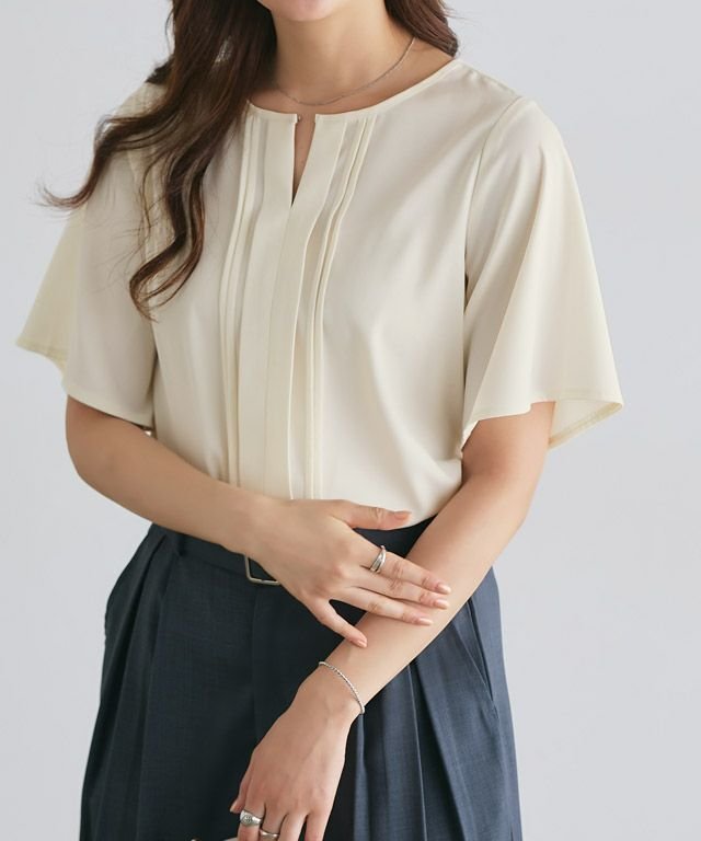【ピエロ/Pierrot】の2wayピンタックブラウス インテリア・キッズ・メンズ・レディースファッション・服の通販 founy(ファニー) 　ファッション　Fashion　レディースファッション　WOMEN　トップス・カットソー　Tops/Tshirt　シャツ/ブラウス　Shirts/Blouses　プチプライス・低価格　Affordable　エレガント 上品　Elegant　再入荷　Restock/Back In Stock/Re Arrival　166cm / アイボリー / M|ID: prp329100003248324 ipo3291000000030941213