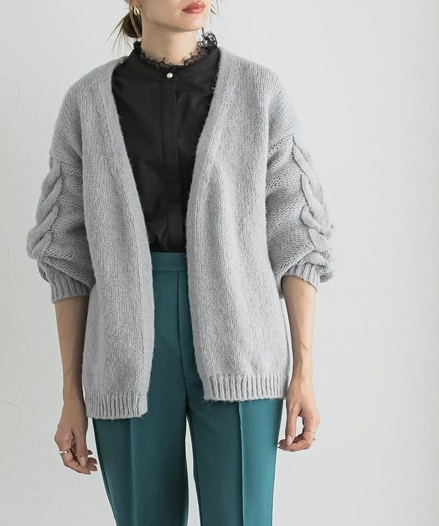 【ピエロ/Pierrot】のモヘアタッチ袖ケーブルニットカーディガン インテリア・キッズ・メンズ・レディースファッション・服の通販 founy(ファニー) https://founy.com/ ファッション Fashion レディースファッション Fashion for Women トップス・カットソー Cut & Sew Tops ニット Knit Tops & Sweaters カーディガン・羽織り Layered Style Cardigans カーディガン Cardigan, Knitwear シンプル Simple, Minimal トッパー Topper, Light Cardigan プチプライス・低価格 Affordable / Budget Price |ID: prp329100003721373 ipo3291000000036340242