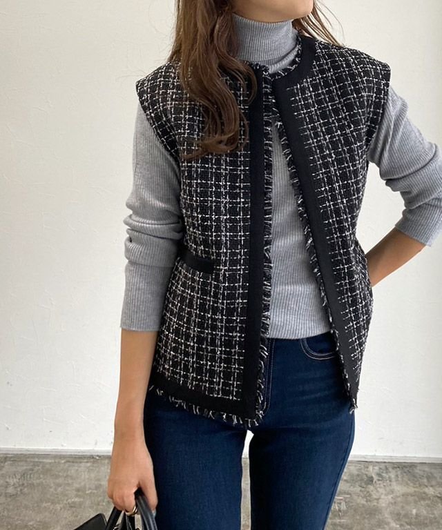 【ピエロ/Pierrot】のノーカラーツイードジレ インテリア・キッズ・メンズ・レディースファッション・服の通販 founy(ファニー) https://founy.com/ ファッション Fashion レディースファッション Fashion for Women アウター Coat / Outerwear Collection トップス・カットソー Cut & Sew Tops ベスト&ジレ / 重ね着スタイル Vests & Gilets クラシカル Classical, Vintage-Inspired ツイード Twill, Twill Weave フリンジ Fringe, Tassel プチプライス・低価格 Affordable / Budget Price ミックス Mix, Mixed Style |ID: prp329100003721443 ipo3291000000029232727