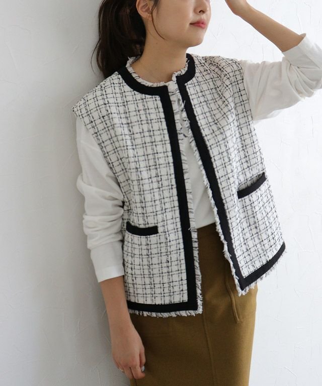 【ピエロ/Pierrot】のノーカラーツイードジレ インテリア・キッズ・メンズ・レディースファッション・服の通販 founy(ファニー) 　ファッション　Fashion　レディースファッション　Fashion for Women　アウター　Coat / Outerwear Collection　トップス・カットソー　Cut & Sew Tops　ベスト&ジレ / 重ね着スタイル　Vests & Gilets　クラシカル　Classical, Vintage-Inspired　ツイード　Twill, Twill Weave　フリンジ　Fringe, Tassel　プチプライス・低価格　Affordable / Budget Price　ミックス　Mix, Mixed Style　157cm / ホワイト / M|ID: prp329100003721443 ipo3291000000035936283