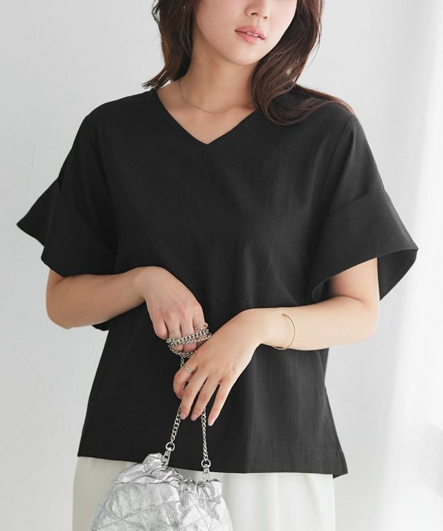 【ピエロ/Pierrot】のVネックターンバックブラウス インテリア・キッズ・メンズ・レディースファッション・服の通販 founy(ファニー) 　ファッション　Fashion　レディースファッション　Fashion for Women　トップス・カットソー　Cut & Sew Tops　シャツ・ブラウス・オフィスカジュアル　Elegant Blouses & Button-Ups　Vネックトップス　V-Neck Tops / V-Cut Neckline Shirts　プチプライス・低価格　Affordable / Budget Price　リネン　Linen, Linen Fabric　ブラック|ID: prp329100003721486 ipo3291000000026864941