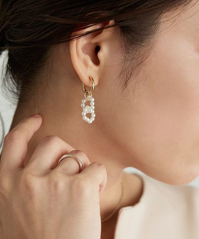 【ピエロ/Pierrot】の2wayパールモチーフフープピアス [Pierrot] インテリア・キッズ・メンズ・レディースファッション・服の通販 founy(ファニー) https://founy.com/ ファッション Fashion レディースファッション Fashion for Women アクセサリー Fashion Accessories シンプル Simple, Minimal パール Pearl, Pearl Accent フープ Hoop, Hoop Earrings プチプライス・低価格 Affordable / Budget Price |ID: prp329100003783037 ipo3291000000024896580