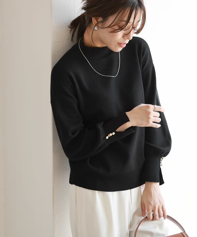 【ピエロ/Pierrot】のゴールドボタンボリュームスリーブニット インテリア・キッズ・メンズ・レディースファッション・服の通販 founy(ファニー) https://founy.com/ ファッション Fashion レディースファッション WOMEN トップス・カットソー Tops/Tshirt ニット Knit Tops ボリュームスリーブ / フリル袖 Volume Sleeve インナー Inner スリット Slit スリーブ Sleeve ハイネック High Neck プチプライス・低価格 Affordable ワンポイント One Point エレガント 上品 Elegant |ID: prp329100003783242 ipo3291000000028907779