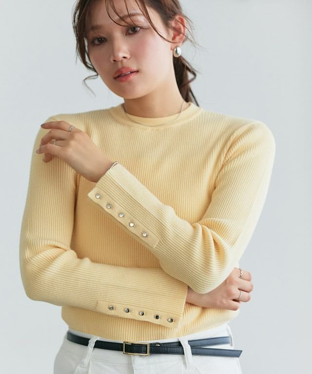 【ピエロ/Pierrot】の選べるデザイン袖ボタンリブニット インテリア・キッズ・メンズ・レディースファッション・服の通販 founy(ファニー) 　ファッション　Fashion　レディースファッション　Fashion for Women　トップス・カットソー　Cut & Sew Tops　ニット　Knit Tops & Sweaters　送料無料　Free Shipping　シンプル　Simple, Minimal　パール　Pearl, Pearl Accent　プチプライス・低価格　Affordable / Budget Price　エレガント 上品　Elegant　166cm / B / バター / クルーネック / M|ID: prp329100003783253 ipo3291000000033578722
