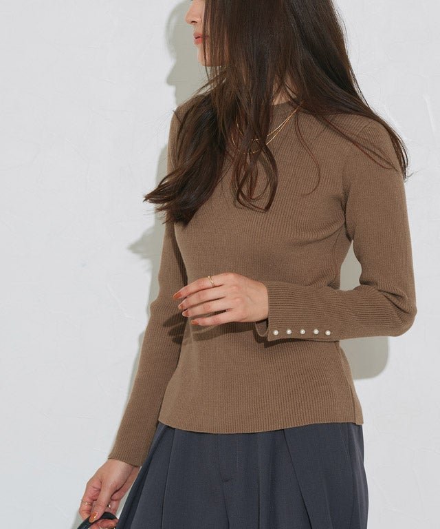 【ピエロ/Pierrot】の選べるデザイン袖ボタンリブニット インテリア・キッズ・メンズ・レディースファッション・服の通販 founy(ファニー) 　ファッション　Fashion　レディースファッション　Fashion for Women　トップス・カットソー　Cut & Sew Tops　ニット　Knit Tops & Sweaters　送料無料　Free Shipping　シンプル　Simple, Minimal　パール　Pearl, Pearl Accent　プチプライス・低価格　Affordable / Budget Price　エレガント 上品　Elegant　166cm / A /キャメル / クルーネック / M|ID: prp329100003783253 ipo3291000000036043644