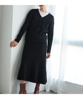 【ピエロ/Pierrot】の【アウトレットSALE!】カーディガンスカートセットアップ 人気、トレンドファッション・服の通販 founy(ファニー) ファッション Fashion レディースファッション Fashion for Women セットアップ Matching Sets スカート・ミニ/ミディ/マキシ Skirts / Mini, Midi & Maxi Skirts スーツ Business Suits & Workwear スーツスカート・ビジネス用スカート Suit Skirts / Office Skirts スーツセット・2点セット・レディーススーツ Suit Sets / 2-Piece Suits / Office Suit Sets アウトレット Outlet / Clearance おすすめ Recommended / Our Picks カーディガン Cardigan, Knitwear スーツ Suit, Formalwear セットアップ Set-Up, Coordinated Outfit バランス Balance, Style Balance フレア Flare, Flared プチプライス・低価格 Affordable / Budget Price |ID:prp329100003783285