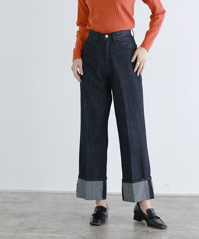 【ピエロ/Pierrot】のワイドストレートターンバックデニム インテリア・キッズ・メンズ・レディースファッション・服の通販 founy(ファニー) ファッション Fashion レディースファッション Fashion for Women パンツ Pants & Trousers バッグ Bags ストレート Straight, Straight Cut センター Center, Center Line デニム Denim, Jeans Material プチプライス・低価格 Affordable / Budget Price ロールアップ Roll-Up, Cuffed Hem ワンポイント One Point, Statement Accent 167cm / インディゴ / M|ID: prp329100003783407 ipo3291000000035590623
