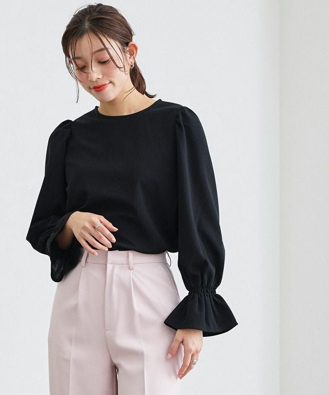 【ピエロ/Pierrot】のバックボタンキャンディスリーブTブラウス インテリア・キッズ・メンズ・レディースファッション・服の通販 founy(ファニー) https://founy.com/ ファッション Fashion レディースファッション Fashion for Women トップス・カットソー Cut & Sew Tops シャツ・ブラウス・オフィスカジュアル Elegant Blouses & Button-Ups カットソー Cut and Sewn Top シンプル Simple, Minimal ジョーゼット Georgette, Semi-Sheer Fabric スリーブ Sleeve, Long Sleeve / Short Sleeve パール Pearl, Pearl Accent フロント Front, Front Design プチプライス・低価格 Affordable / Budget Price ワンポイント One Point, Statement Accent エレガント 上品 Elegant |ID: prp329100003796325 ipo3291000000036046563