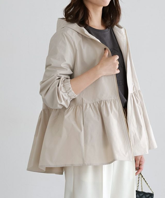 【ピエロ/Pierrot】のヘムフレアフーディブルゾン インテリア・キッズ・メンズ・レディースファッション・服の通販 founy(ファニー) 　ファッション　Fashion　レディースファッション　Fashion for Women　アウター　Coat / Outerwear Collection　レディースジャケット・軽アウター　Jackets　ブルゾンジャケット・スポーティアウター　Blouson Jackets　フェミニン　Feminine, Girly　フレア　Flare, Flared　プチプライス・低価格　Affordable / Budget Price　167cm / ライトグレージュ / M|ID: prp329100003881647 ipo3291000000033396783