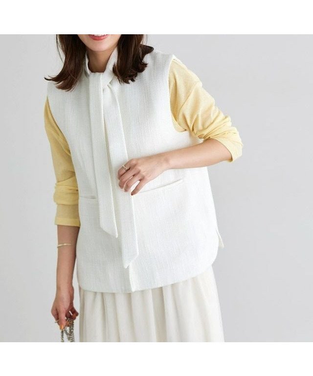 【ピエロ/Pierrot】の2wayボウタイツイードジレ インテリア・キッズ・メンズ・レディースファッション・服の通販 founy(ファニー) 　ファッション　Fashion　レディースファッション　Fashion for Women　アウター　Coat / Outerwear Collection　トップス・カットソー　Cut & Sew Tops　ベスト&ジレ / 重ね着スタイル　Vests & Gilets　タイツ＆レッグウェア&美脚効果　Tights & Sheer Legwear　インナー　Innerwear　ツイード　Twill, Twill Weave　トレンド　Trend, Trending Now　プチプライス・低価格　Affordable / Budget Price　エレガント 上品　Elegant　167cm / オフホワイト / M|ID: prp329100003881650 ipo3291000000032551957