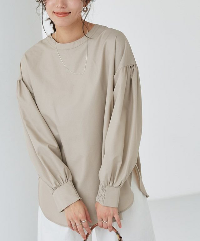 【ピエロ/Pierrot】の2wayパールボタンブラウス インテリア・キッズ・メンズ・レディースファッション・服の通販 founy(ファニー) 　ファッション　Fashion　レディースファッション　WOMEN　トップス・カットソー　Tops/Tshirt　シャツ/ブラウス　Shirts/Blouses　送料無料　Free Shipping　スリーブ　Sleeve　パール　Pearl　フェミニン　Feminine　プチプライス・低価格　Affordable　ルーズ　Loose　ワンポイント　One Point　再入荷　Restock/Back In Stock/Re Arrival　167cm / グレージュ / M|ID: prp329100003881662 ipo3291000000030638896