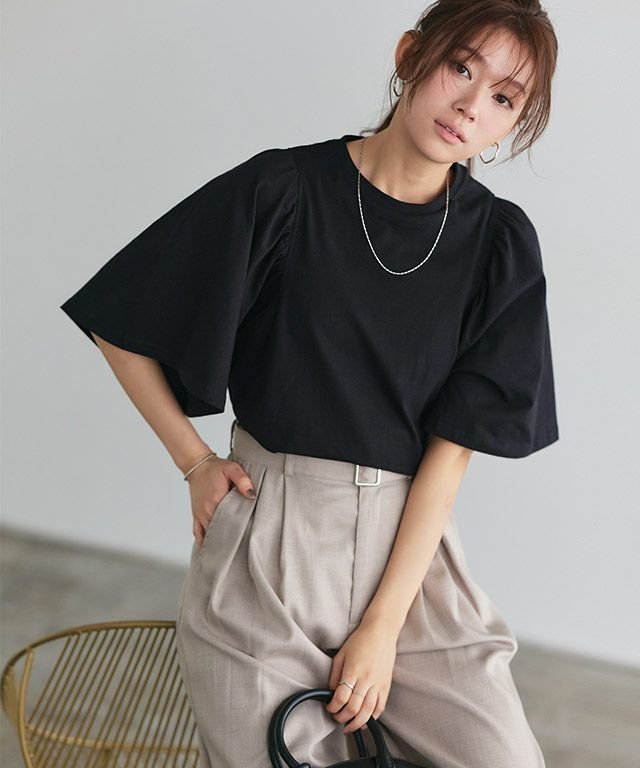 【ピエロ/Pierrot】のギャザースリーブTシャツ インテリア・キッズ・メンズ・レディースファッション・服の通販 founy(ファニー) https://founy.com/ ファッション Fashion レディースファッション WOMEN トップス・カットソー Tops/Tshirt シャツ/ブラウス Shirts/Blouses ロング / Tシャツ T-Shirts 送料無料 Free Shipping ギャザー Gather シンプル Simple スリーブ Sleeve フレア Flare プチプライス・低価格 Affordable 再入荷 Restock/Back In Stock/Re Arrival |ID: prp329100003921642 ipo3291000000031172866