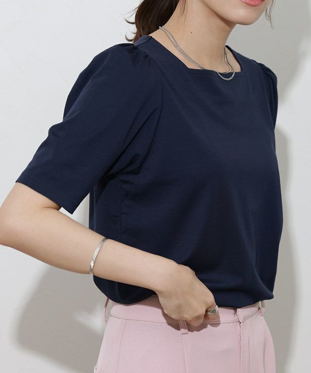 【ピエロ/Pierrot】の接触冷感スクエアネックパフスリーブTシャツ インテリア・キッズ・メンズ・レディースファッション・服の通販 founy(ファニー) 　ファッション　Fashion　レディースファッション　Fashion for Women　トップス・カットソー　Cut & Sew Tops　シャツ・ブラウス・オフィスカジュアル　Elegant Blouses & Button-Ups　ロングTシャツ・Tシャツ　Longline T-Shirts & Tees　カットソー　Cut and Sewn Top　ギャザー　Gathered, Ruffled　スクエア　Square, Square Shape　スリーブ　Sleeve, Long Sleeve / Short Sleeve　デコルテ　Décolleté, Neckline　フェミニン　Feminine, Girly　プチプライス・低価格　Affordable / Budget Price　エレガント 上品　Elegant　167cm / ネイビー / M|ID: prp329100003987343 ipo3291000000032620942