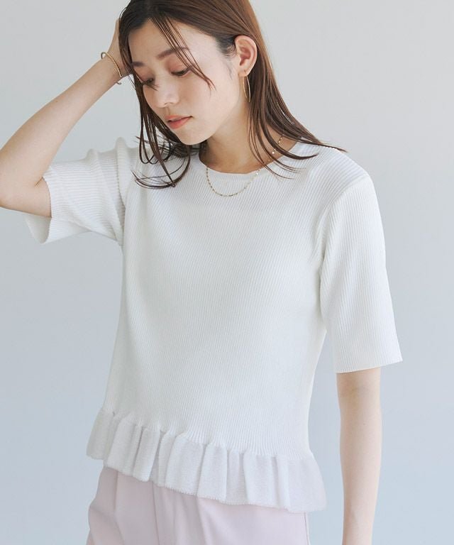 【ピエロ/Pierrot】の【アウトレットSALE!】ラメフリルリブニット インテリア・キッズ・メンズ・レディースファッション・服の通販 founy(ファニー) 　ファッション　Fashion　レディースファッション　Fashion for Women　トップス・カットソー　Cut & Sew Tops　ニット　Knit Tops & Sweaters　アウトレット　Outlet / Clearance　トレンド　Trend, Trending Now　バランス　Balance, Style Balance　フェミニン　Feminine, Girly　フリル　Frill, Ruffle　プチプライス・低価格　Affordable / Budget Price　オフホワイト|ID: prp329100004002921 ipo3291000000036252540