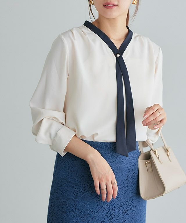 【ピエロ/Pierrot】のタイデザインブラウス インテリア・キッズ・メンズ・レディースファッション・服の通販 founy(ファニー) ファッション Fashion レディースファッション Fashion for Women トップス・カットソー Cut & Sew Tops シャツ・ブラウス・オフィスカジュアル Elegant Blouses & Button-Ups プチプライス・低価格 Affordable / Budget Price 166cm / アイボリー×ネイビー / M|ID: prp329100004136423 ipo3291000000036123147