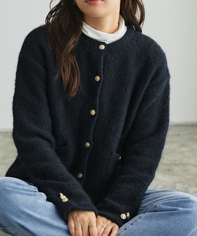 【ピエロ/Pierrot】のゴールドボタンニットカーディガン 人気、トレンドファッション・服の通販 founy(ファニー) 　ファッション　Fashion　レディースファッション　Fashion for Women　トップス・カットソー　Cut & Sew Tops　ニット　Knit Tops & Sweaters　カーディガン・羽織り　Layered Style Cardigans　おすすめ　Recommended / Our Picks　シンプル　Simple, Minimal　プチプライス・低価格　Affordable / Budget Price　羽織　Haori, Light Jacket　 other-1|ID: prp329100004136430 ipo3291000000036122786